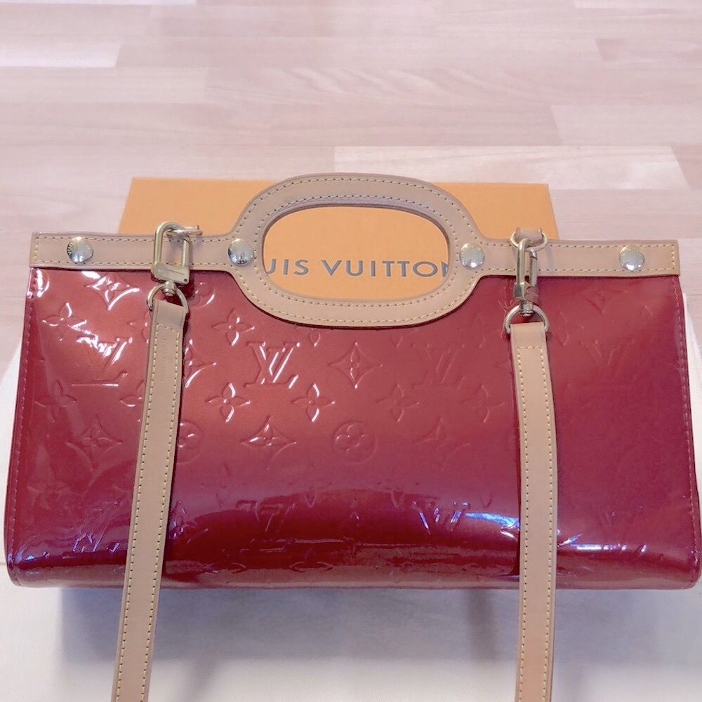 šŗšŗ AUTHENTIC šŗšŗ Louis Vuitton Verni Roxbury Drive Shoulder Bag